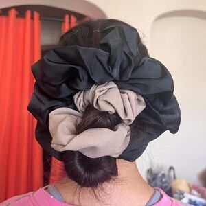 Elegant Black and Tan Hair Scrunchies